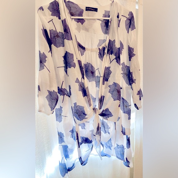 Christine Phillipe Tunic Size M White Blue Leaf Pattern Fit & Flare Layered - Picture 3 of 5